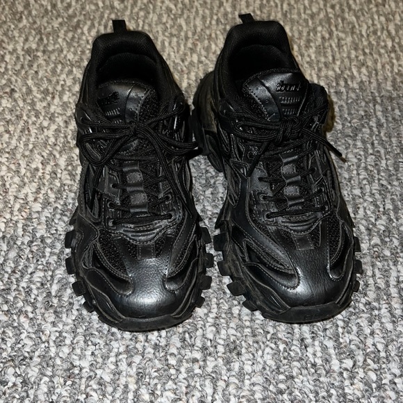 Balenciaga Track Sneakers - Picture 1 of 4